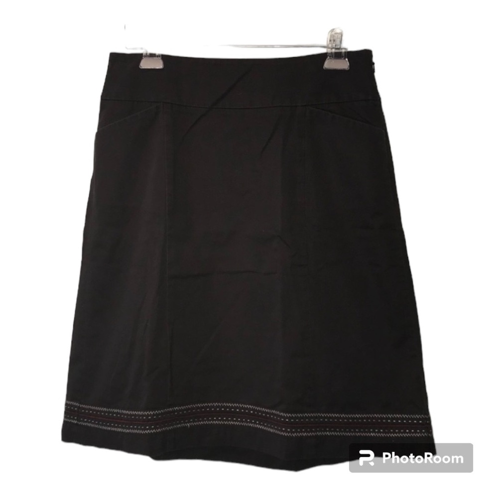 Ann Taylor cotton knees-length brown skirt with embroidered hem size 4